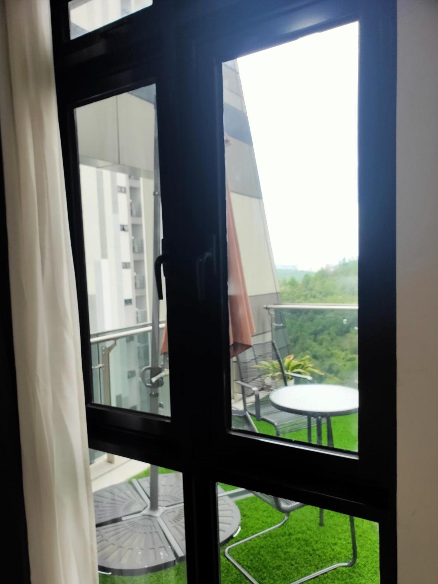 D Bunga مسلم Homestay Pool View Legoland Nusajaya 努沙再也 外观 照片